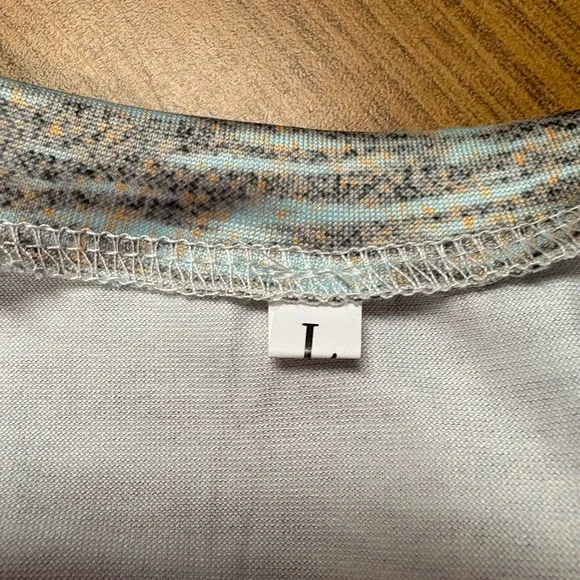 Cream and Gray Relaxed Short Sleeve Tee - Picture 2 of 4